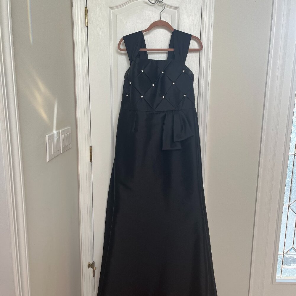 FRASCARA 4310 Black Gown